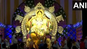 With 69 Kg Gold, 336 Kg Silver, This Is The 'Richest' Ganpati Mandal In Mumbai
