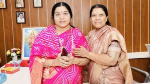 BJP Corporator Pratibha Jain Is New Mayor Of Ahmedabad; Vadodara Too Elects New Mayor