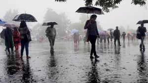 Torrential Rains Lash Bengaluru, Breaks 8-Year November Rainfall Record