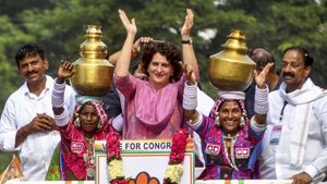 Telangana Polls: Priyanka Gandhi Dances, Makes People Chant 'Maarpu Kavali Congress Ravali' in Khammam