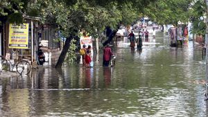Tamil Nadu Weather: Heavy Rains Predicted As Depression To Intensify Into Cyclonic Storm On Dec 3