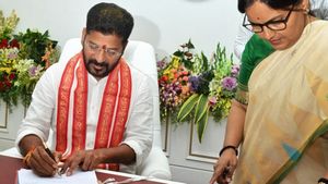 Maha Lakshmi Scheme: Telangana Govt To Launch Free Bus Travel For Women On Dec 9