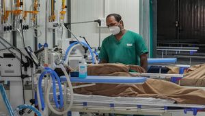 Covid-19 Cases In Karnataka: Following 2 Covid Deaths In Bengaluru, Masks Mandatory In Public Transport