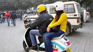 In Peak Bengaluru Moment, Rapido Driver's Side Hustle Surprises Commuter