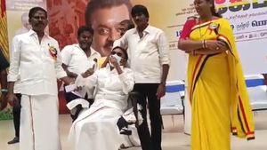 Vijayakanth Makes First Public Appearance After Recovery; 'Heartbreaking To See Him Like This', Say Fans