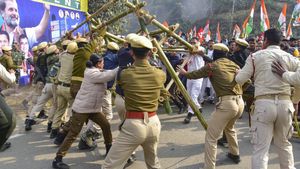 Rahul's Yatra Stopped As Clash Breaks Out Between Cong Workers-Cops In Assam