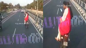 Accident Caught On Cam: Speeding Bus Rams Bike, 3-Year-Old Child Dies In Tamil Nadu