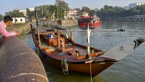 Three Arrested For Illegally Entering Mumbai From Kuwait By Boat