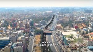 Marathahalli Traffic Relief: Bengaluru Techies Check For New Traffic Rules Near KLM Fashion Mall