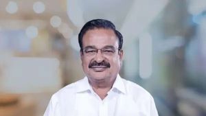 Tamil Nadu MDMK MP Ganeshamurthi Passes Away; Suicide Suspected