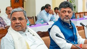 Bengaluru Water Crisis Impacts Siddaramaiah, DKS: Water Tanker At CM's House; Dy CM's Borewell Dries Up