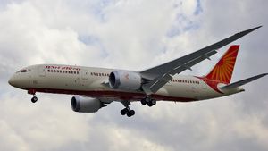 Emergency Declared At IGI Airport: Delhi-Bangalore Flight Reports Fire, Lands Safely