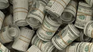 Chennai Airport Authorities Seizes ₹17 Lakh Worth Of US Dollars
