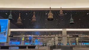 Bengaluru Rains: Roof Leakage At Kempegowda Airport Terminal 2