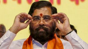 Shiv Sena's Internal Crisis: Eknath Shinde's Camp Claims Defections, Thackeray Faction Dismisses Claims
