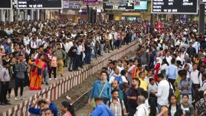 Mumbai Local Trains: Repairing Of Three Railway Lines To Delay And Cancel Some Trains Today; Check Routes Here