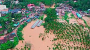 Karnataka Flood Alert: Balehonnuru Town Devastated By Floods As Bhadra River Overflows