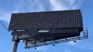 Digital Billboard Ban On The Horizon? Mumbai Committee Weighs Safety vs. Revenue