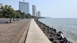 Good News, Mumbaikars! Travel From Marine Drive To Worli In 12 Minutes