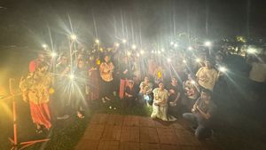 In Solidarity With Kolkata: A Vigil For Moumita Debnath In The US