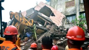 Navi Mumbai Sets Up 55 Relief Shelters After Deadly Belapur Building Collapse