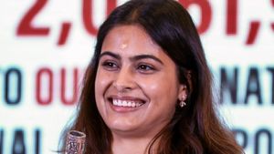 Manu Bhaker Walks Out Of Chennai Event After Viral Video Question About Neeraj Chopra