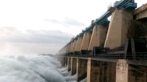 Basava Sagara Dam On High Alert After Crest Gate Damage At Tunga Bhadra Dam