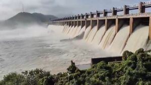 Tungabhadra Dam's Gate Break Sparks Concerns, High-Level Canal Systems Operating At Full Capacity