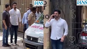 Malaika Arora's Father Dies By Suicide: Ex-Husband Arbaaz Khan Rushes To Her House In Mumbai [Watch]