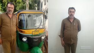 46-Year-Old Bengaluru Auto Driver Detained For Slapping, Verbally Abusing Woman For Cancelling Ola Ride  