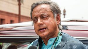 A 'Top Post' Couple! Wife Succeeds Husband As Kerala Chief Secretary; Shashi Tharoor Lauds