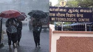 Tamil Nadu Weather Update: Ambattur Gets 13 CM Rain; Heavy Downpour Expected In 24 Districts In Next 2 Days