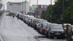 Parked Vehicles On Chennai Flyovers Can Return Home As Extreme Rains Recede: TN Weatherman