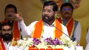 Mumbai: CM Eknath Shinde At Mega Dussehra Rally Slams Uddhav Thackeray, Says UBT Chief Pleading For CM Post