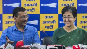 AAP Declares Solo Run In Delhi Assembly Elections, Blasts Congress Overconfidence
