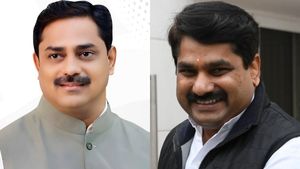 As Seat-Sharing Talks Progress, Congress Interviews Candidates For Maharashtra Elections: Reports