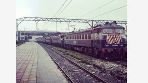 Mumbai Local Train Services Mega Block: 22-Hour Disruption; What You Should Know About The Kasara Upgrades