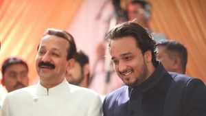 A Week After His Murder, Baba Siddique's Son Zeeshan's Photo Discovered On Shooter's Phone