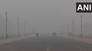 Delhi Pollution Crisis: Schools Shut, Remote Work Enforced As AQI Hits 'Severe Plus'
