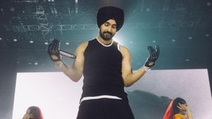 Diljit Dosanjh's Hyderabad Concert News: 4 Things He Should Not Be Doing At 'Dil-Luminati' Stage