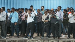 Mumbai Local Train Service News: Dadar Station Gets New Platform Numbers