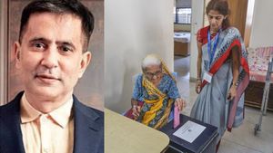 Mumbai Election 2024: New Facilities, Speedier Voting,  And Special Helplines For Differently Abled Voters