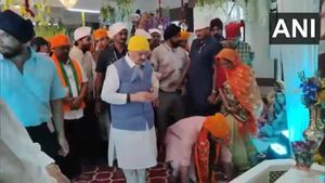 Thane Gurudwara Incident: What Really Happened During JP Nadda's Guru Nanak Jayanti Visit?