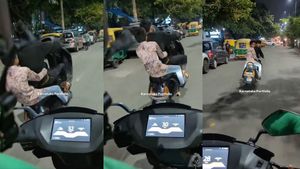 'Reckless And Risky': Viral Video Shows Bengaluru Minors Performing Scooter Stunt