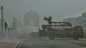 Delhi Air Pollution: GRAP-3 Restrictions Re-imposed In National Capital; Schools Till Class 5 To Run In Hybrid