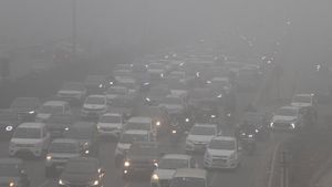 Delhi Shivers At 7°C Morning: Rain Likely, Poor Air Quality Lingers