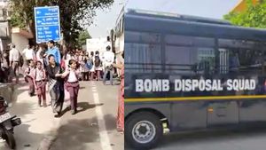 Delhi Public School In Dwarka Sector 23 Receives Bomb Threat Again: Search in Progress, Classes In Online Mode