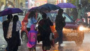 Karnataka Rains: Heavy Rain In Next 3 Hours For 6 districts, Orange Alert Issued