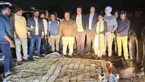 Massive Bhopal Seizure: ₹10 Crore Cash & 52 Kg Gold Linked To Ex-RTO Constable Saurabh Sharma