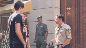 Content Creators Try To Sneak Into Mukesh Ambani's Antilia. Here's What Happened Next | WATCH